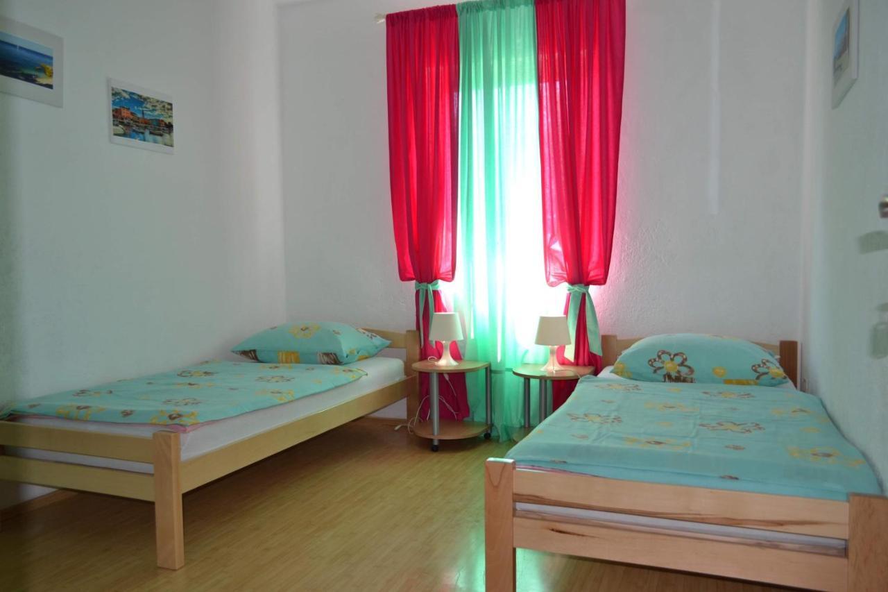 Basic Apartment